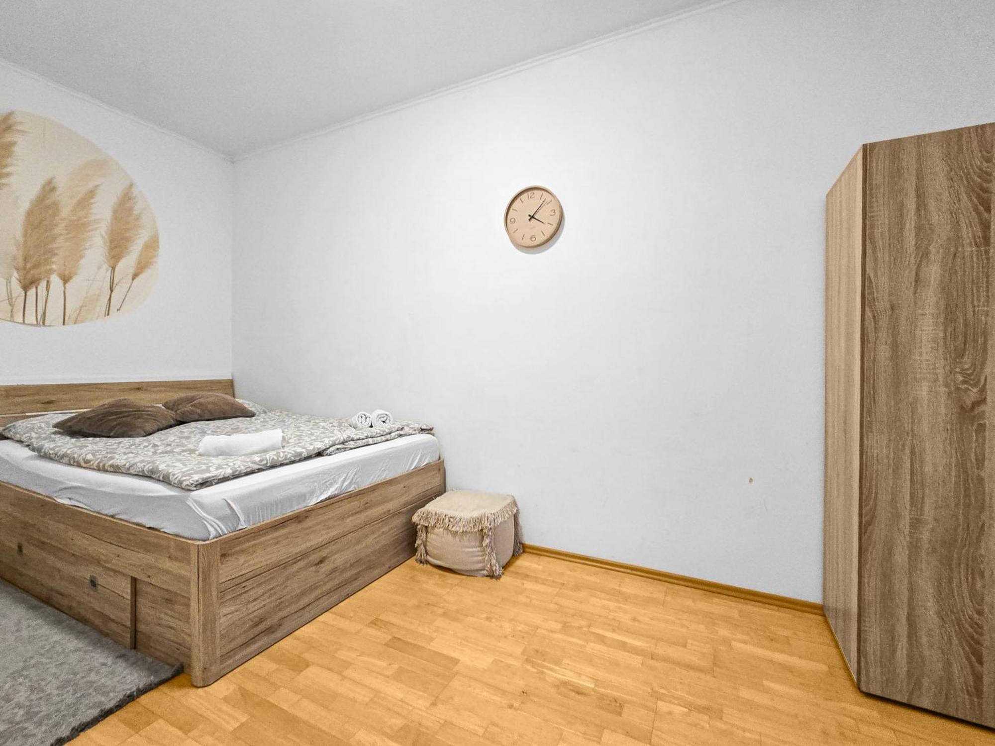 Spacious Three-Bedroom, Three King-Size Beds Vienne Extérieur photo